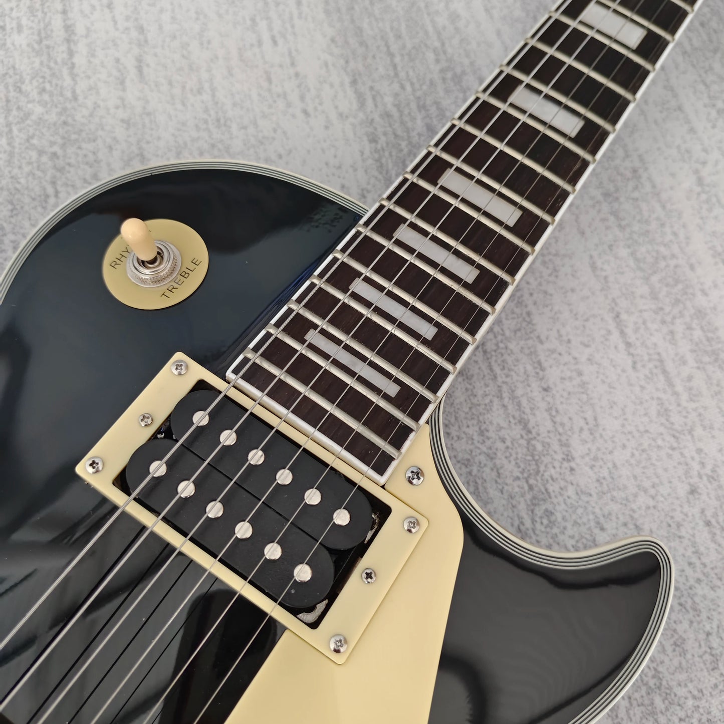 Electric Guitar Solid Mahogany Body And Neck Construction